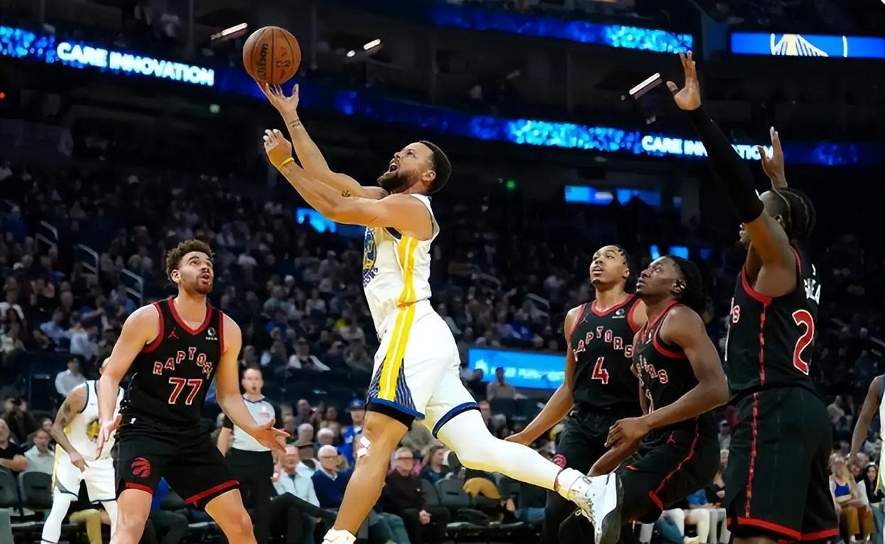 开云体育下载-库明加复出惊艳！勇士惨遭双杀，库里低迷16中6，格林又拖后腿