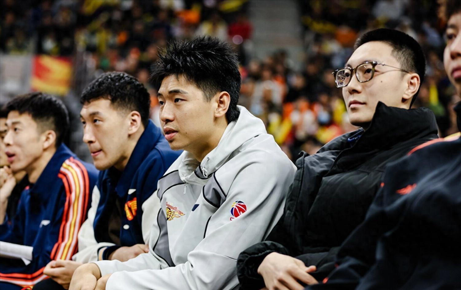 开云体育下载入口-广东队新王牌复出!名气不输易建联,杜锋有3难题,焦泊乔有体会