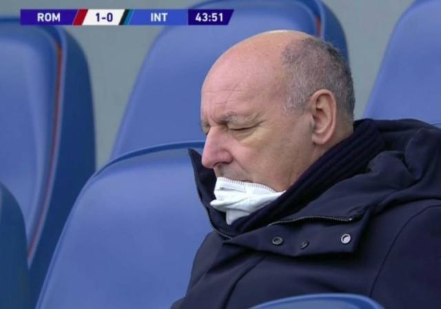 kaiyun-【夜读】马洛塔场边看国米比赛竟睡着...